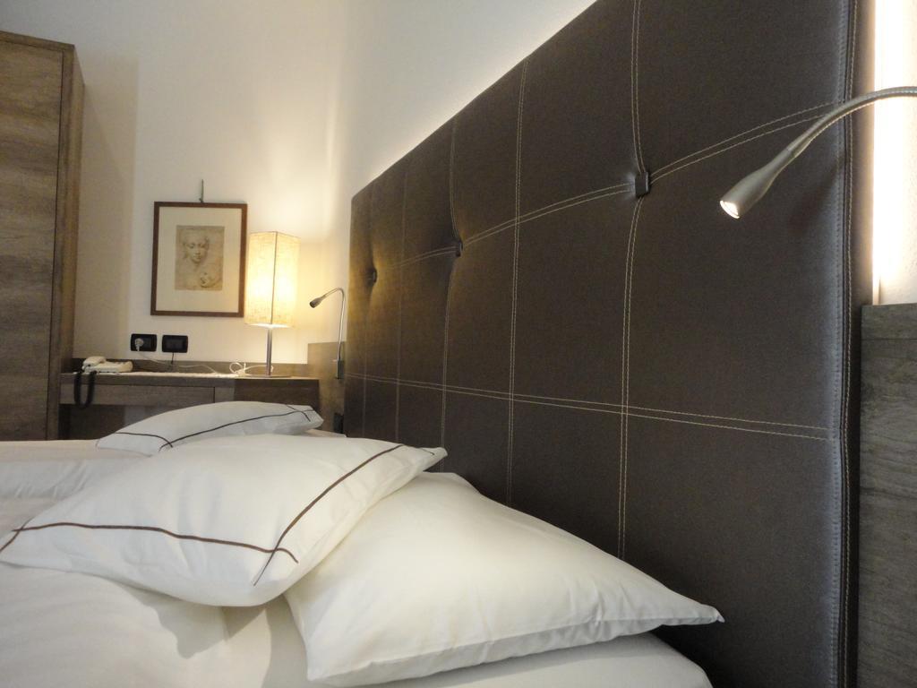 Hotel Cevedale Living Romance Hotel Cogolo Luaran gambar