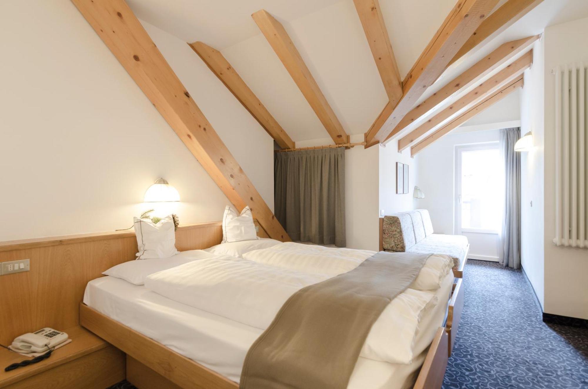 Hotel Cevedale Living Romance Hotel Cogolo Luaran gambar