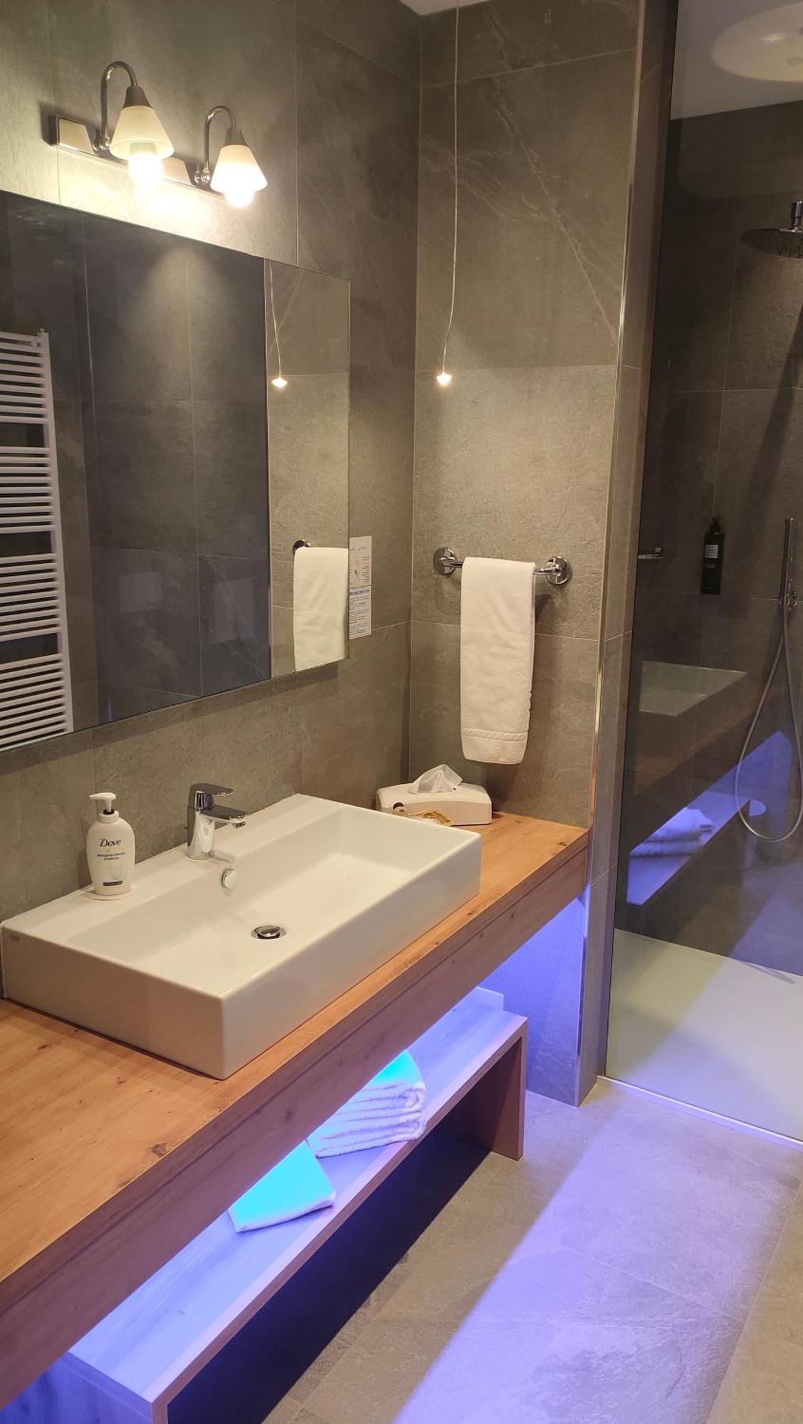 Hotel Cevedale Living Romance Hotel Cogolo Luaran gambar