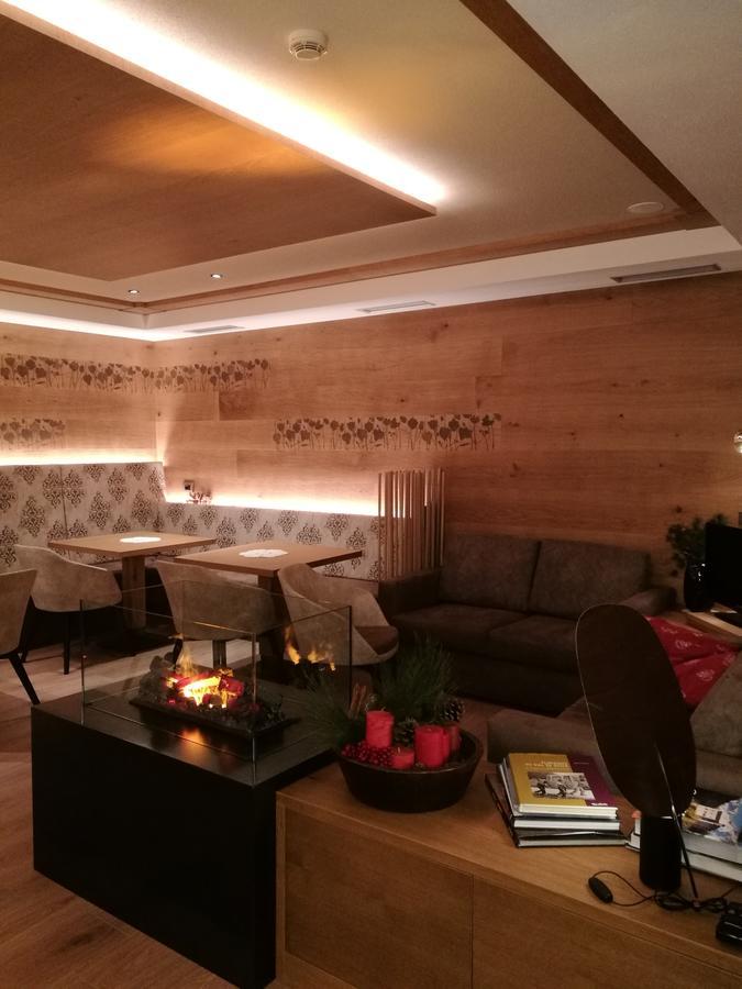 Hotel Cevedale Living Romance Hotel Cogolo Luaran gambar
