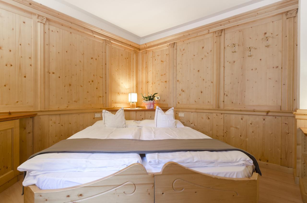 Hotel Cevedale Living Romance Hotel Cogolo Luaran gambar